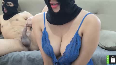 Snapshot of tvycas7 chatting on 11-18-25, 06:40 A M On vacation till 28th online show from 11-18-25, 06:40