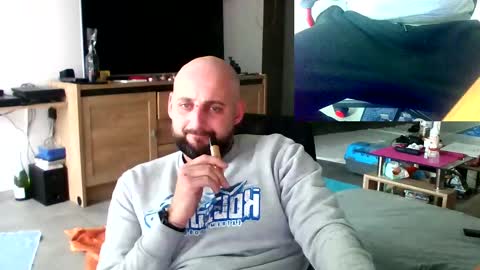 twardyidlugi online show from 01-26-25, 01:47