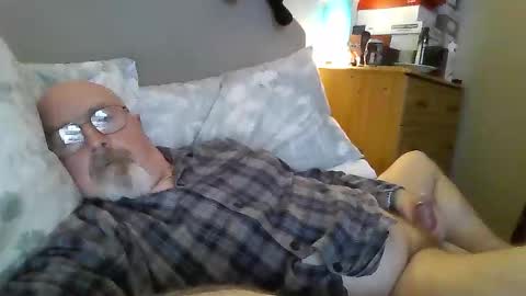 twatcockandballs online show from 02-17-25, 01:47