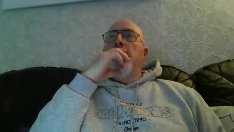 twatcockandballs online show from 03-08-25, 10:45