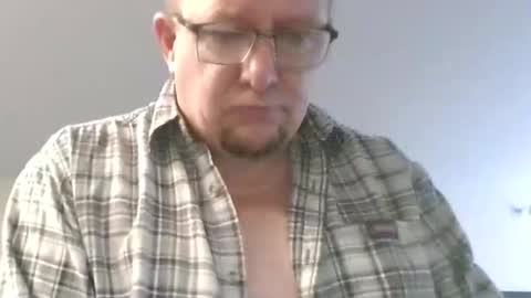 Snapshot of tweeter74 chatting on 06-08-26, 04:51 Tweeter74 online show from 06-08-26, 04:51