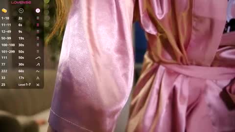 Snapshot of twelve_to_twelve chatting on 02-27-26, 03:23 Amelie online show from 02-27-26, 03:23