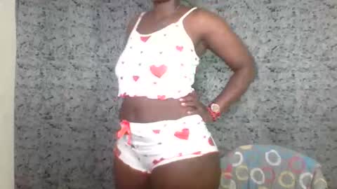 Snapshot of twerker_lyly chatting on 09-18-25, 03:41 twerker_lyly online show from 09-18-25, 03:41
