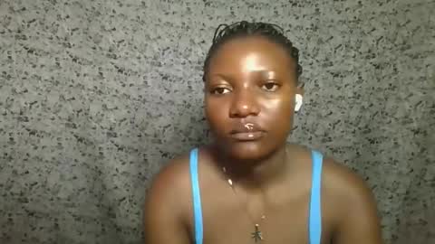 Snapshot of twerker_lyly chatting on 10-12-25, 01:59 twerker_lyly online show from 10-12-25, 01:59