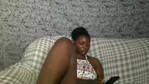 Snapshot of twerker_lyly chatting on 10-23-25, 05:18 twerker_lyly online show from 10-23-25, 05:18