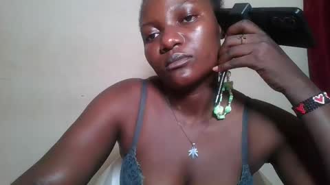 Snapshot of twerker_lyly chatting on 11-01-25, 09:06 twerker_lyly online show from 11-01-25, 09:06