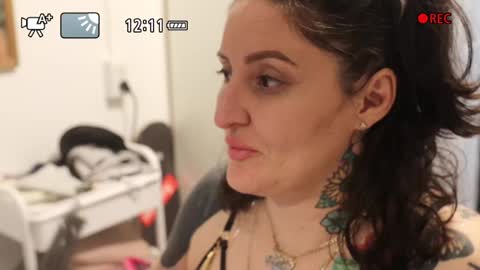 Elle online show from 12-27-24, 01:32