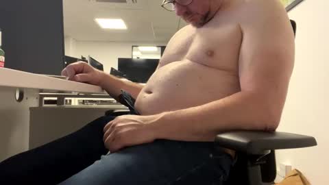 Snapshot of twickenhamthickshaft chatting on 01-30-25, 04:06 Fred Eric Smitherton online show from 01-30-25, 04:06