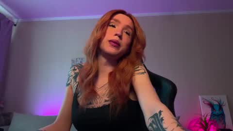 Snapshot of twiinkie_pie chatting on 06-13-26, 08:23 Maria 3 online show from 06-13-26, 08:23