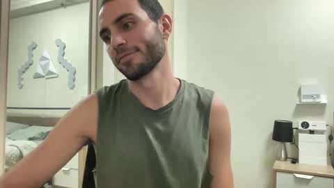 Snapshot of twikboy chatting on 02-03-25, 11:31 Twinkboy online show from 02-03-25, 11:31