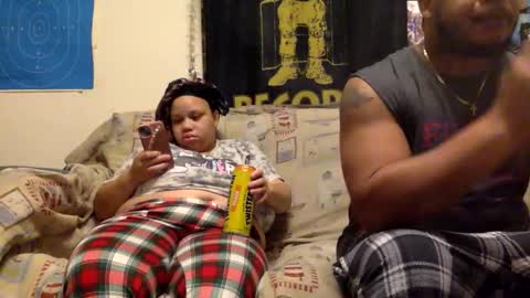 Twin and Lea online show from 12-05-25, 02:53