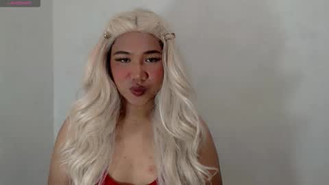 Snapshot of twinkcheska chatting on 11-12-25, 01:33 Cheska Schock online show from 11-12-25, 01:33