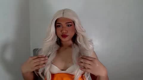 Snapshot of twinkcheska chatting on 11-16-25, 06:02 Cheska Schock online show from 11-16-25, 06:02