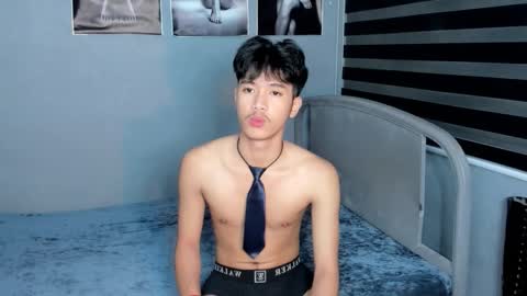 Snapshot of twinkclark chatting on 11-01-25, 01:46 clark online show from 11-01-25, 01:46