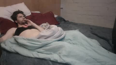 Snapshot of twinkie7 chatting on 10-19-25, 04:13 Twinkie 333 online show from 10-19-25, 04:13