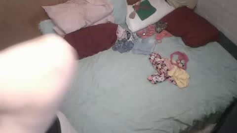 Snapshot of twinkie7 chatting on 03-11-26, 04:57 Twinkie 333 online show from 03-11-26, 04:57