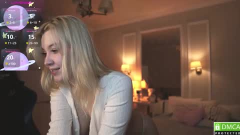 Snapshot of twinkle_toes_ chatting on 12-03-24, 06:06 Eva online show from 12-03-24, 06:06