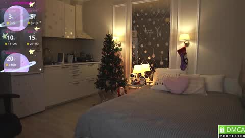 Snapshot of twinkle_toes_ chatting on 12-11-24, 03:15 Eva online show from 12-11-24, 03:15