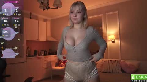 Snapshot of twinkle_toes_ chatting on 02-13-25, 06:05 Eva online show from 02-13-25, 06:05