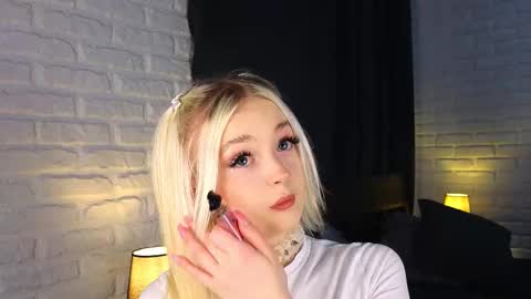 twinklefluff online show from 10-03-25, 03:53