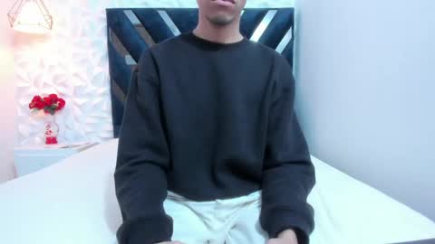 twinks08 online show from 02-05-25, 10:55