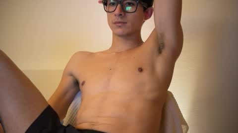 twinksweetlovehot online show from 01-24-25, 06:35