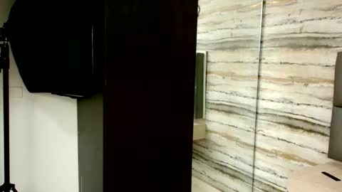 twinslovers_ online show from 11-17-25, 11:32