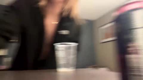 twizzler_twizzle online show from 03-10-26, 04:28