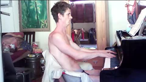 TobeBritta online show from 01-10-25, 08:26