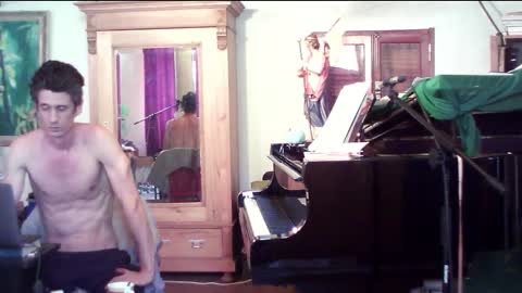 TobeBritta online show from 02-01-25, 07:34