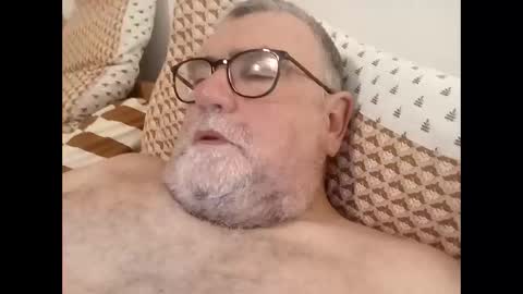 twohats2810 online show from 03-10-26, 08:14