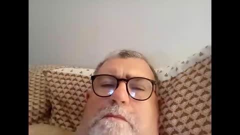 twohats2810 online show from 03-12-26, 10:38