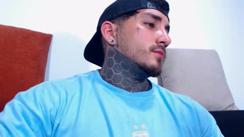 Angel online show from 09-30-25, 12:26