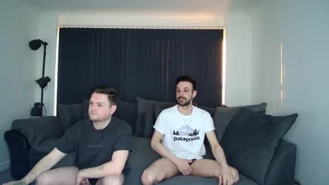 Snapshot of twotwinkhusbands chatting on 03-01-25, 05:27 RyanRowan online show from 03-01-25, 05:27