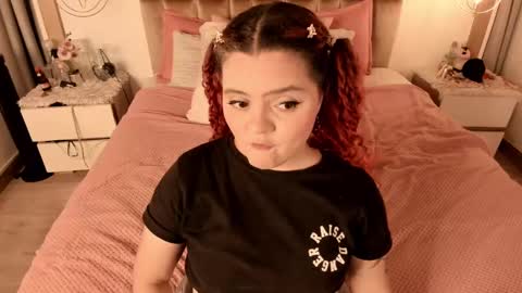 Twiggy online show from 02-26-25, 08:33