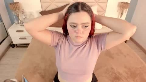 Twiggy online show from 03-20-26, 08:14