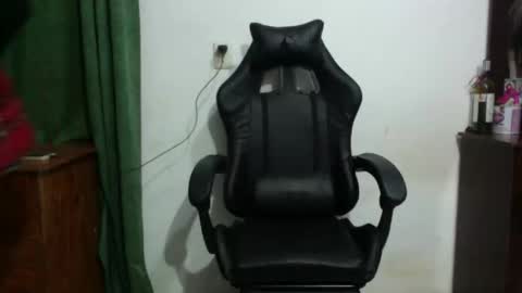 Xina Lane online show from 12-22-25, 01:35