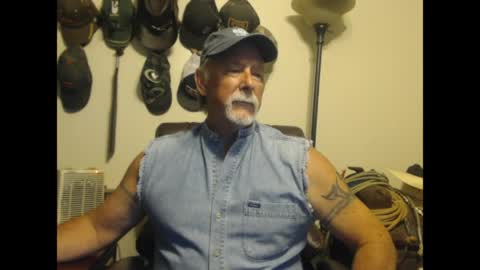 txlobo60 online show from 04-21-26, 12:01
