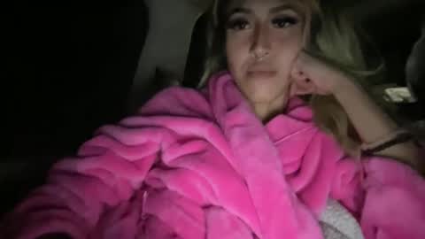 Snapshot of txstripper chatting on 01-06-25, 10:57 TheStripperAndTheRoughneck online show from 01-06-25, 10:57