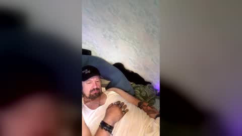Snapshot of tykillakam78b chatting on 05-30-26, 03:20 tykillakam78b online show from 05-30-26, 03:20