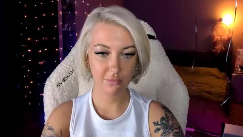 Snapshot of tykioty_miley chatting on 12-07-24, 04:58 Miley online show from 12-07-24, 04:58