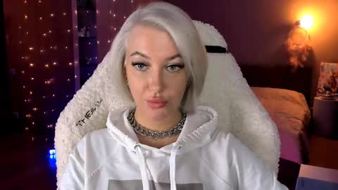 Snapshot of tykioty_miley chatting on 01-26-25, 02:41 Miley online show from 01-26-25, 02:41