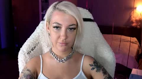 Snapshot of tykioty_miley chatting on 03-02-25, 03:16 Miley online show from 03-02-25, 03:16