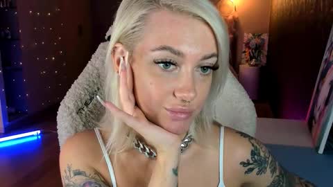 Snapshot of tykioty_miley chatting on 03-21-26, 11:37 Miley online show from 03-21-26, 11:37