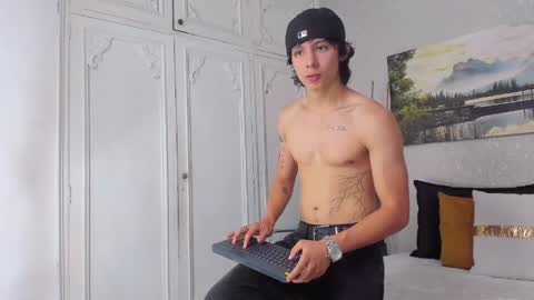 Tyler online show from 04-11-26, 03:55