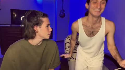 Tyler and Chris online show from 10-04-25, 07:34