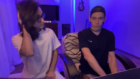 Tyler and Chris online show from 10-12-25, 07:57