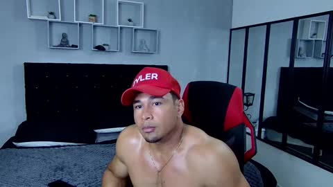 tyler_hank1 online show from 02-23-25, 03:08