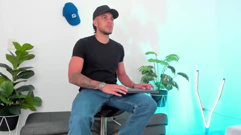 Tyler online show from 02-19-25, 04:00