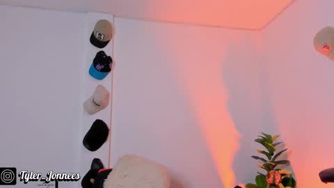 Tyler online show from 10-23-25, 10:08